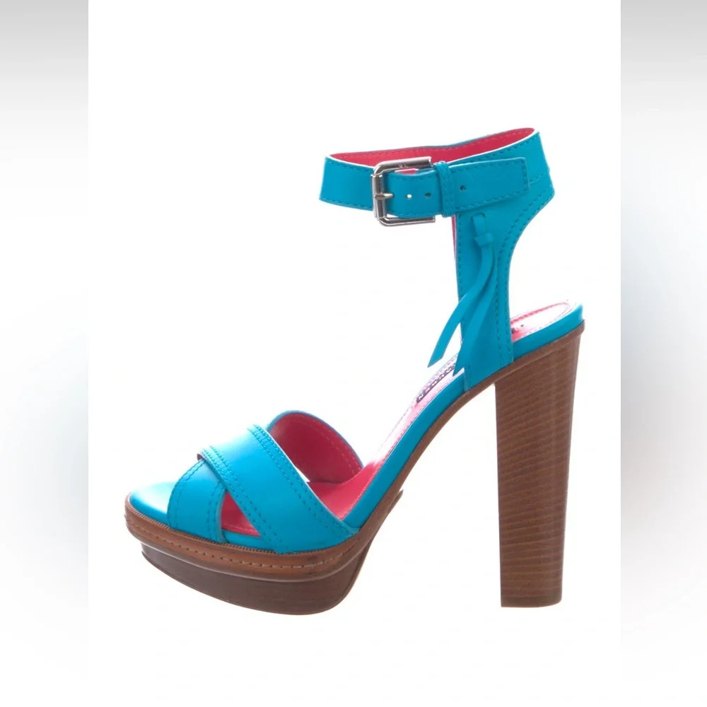 Ralph Lauren Collection Leather blue sandals. Size 8.5 . Made in Italy